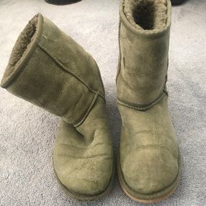 Classic style women’s uggs